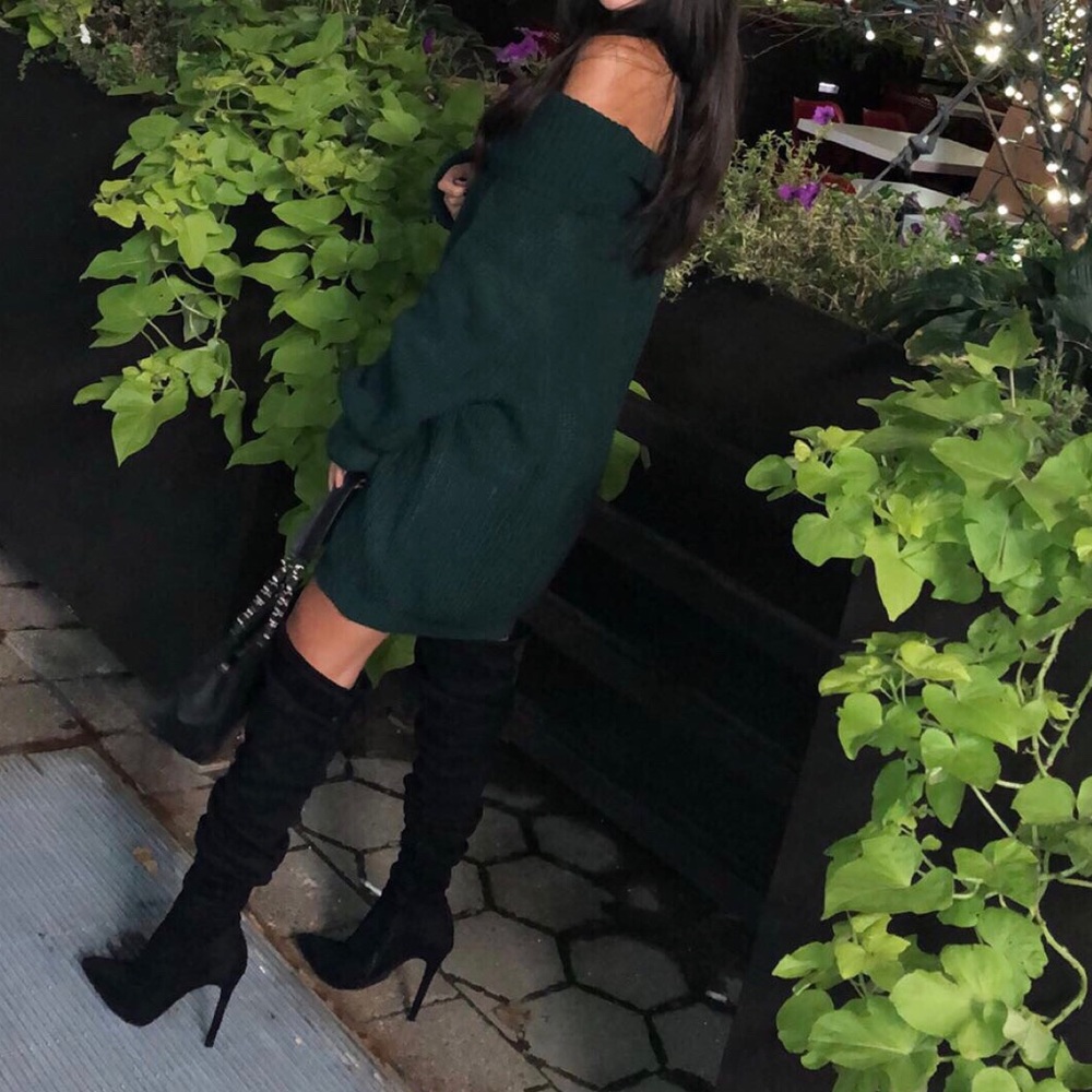 Sweater or sweater dress - Picture 2 of 2